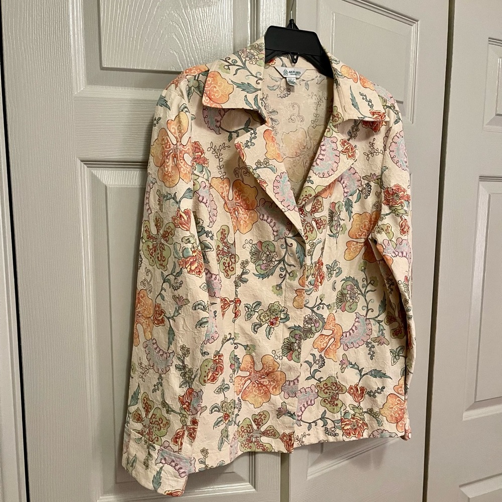 Austin Reed Textured Floral Blazer - Picture 6 of 8